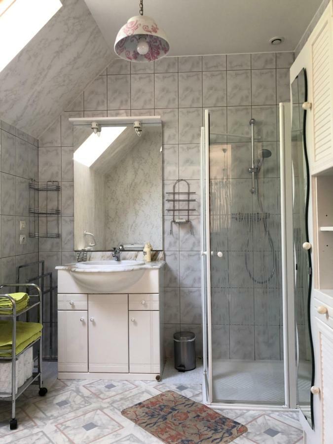 Lo'Gite L'Allee Du Val Lalaye 외부 사진